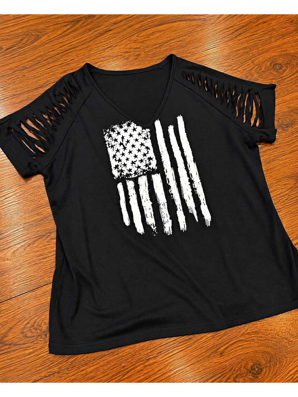 Women’s Black/White V-Neck Cut-Out Sleeve American Flag Tee Shirt 2XL